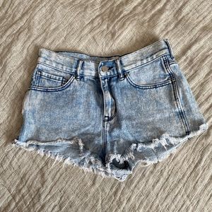 Bullhead Denim co High-Rise shorts size 27